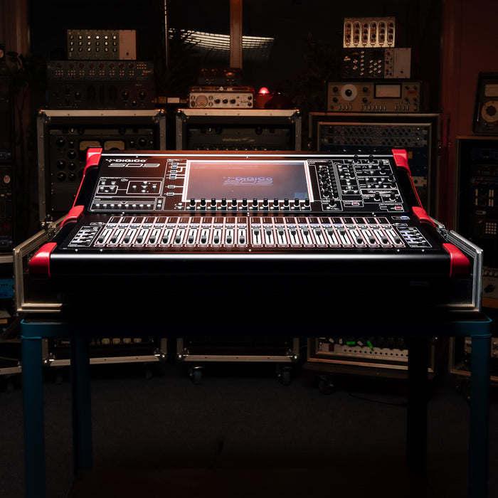 DiGiCo SD9 Digital Mixing Console inc Flightcase - Used