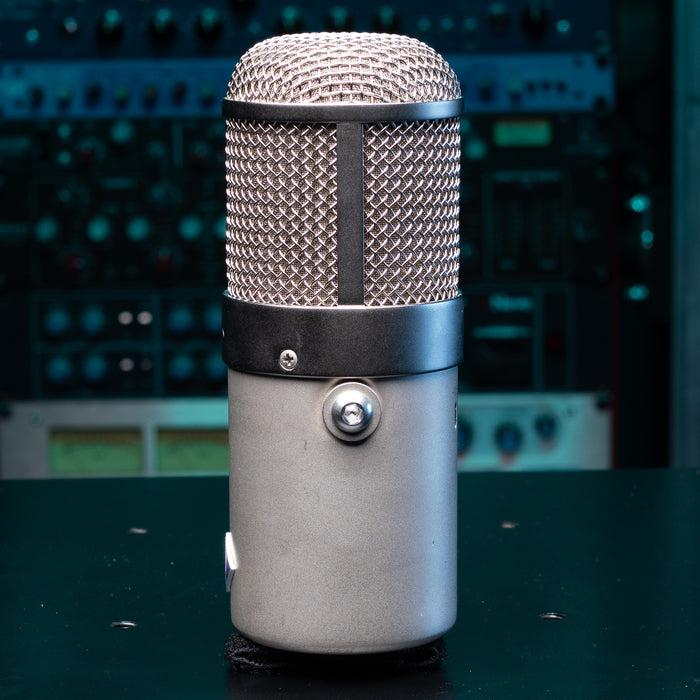Neumann U 47 FET with Shockmount & Custom Case - Used