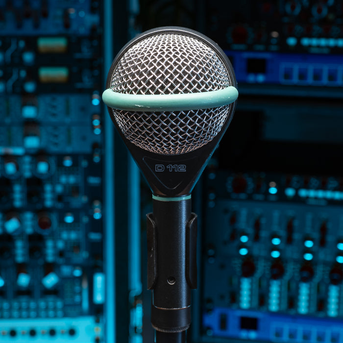 AKG D112 Professional Dynamic Bass Drum Mic - (Used)