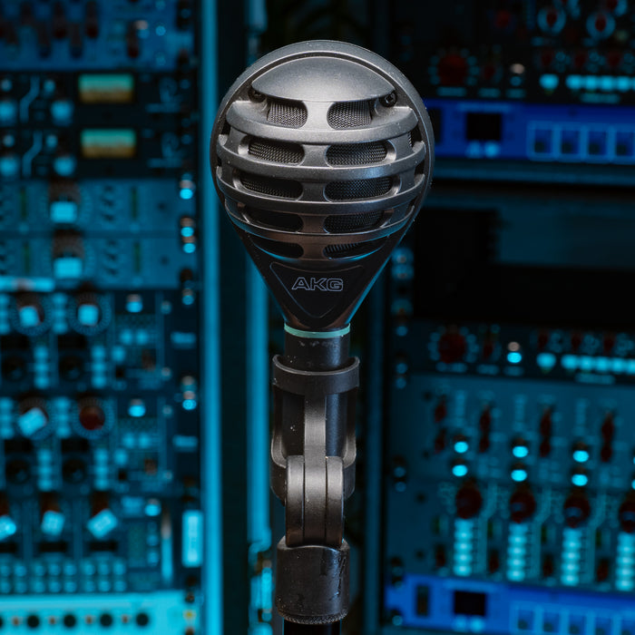 AKG D112 Professional Dynamic Bass Drum Mic - (Used)
