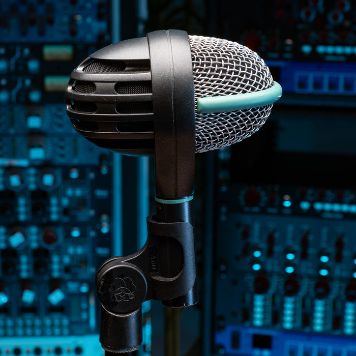 AKG D112 Professional Dynamic Bass Drum Mic - (Used)