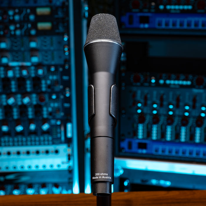 AKG D222 Dynamic Vintage Rocket Mic (Used)
