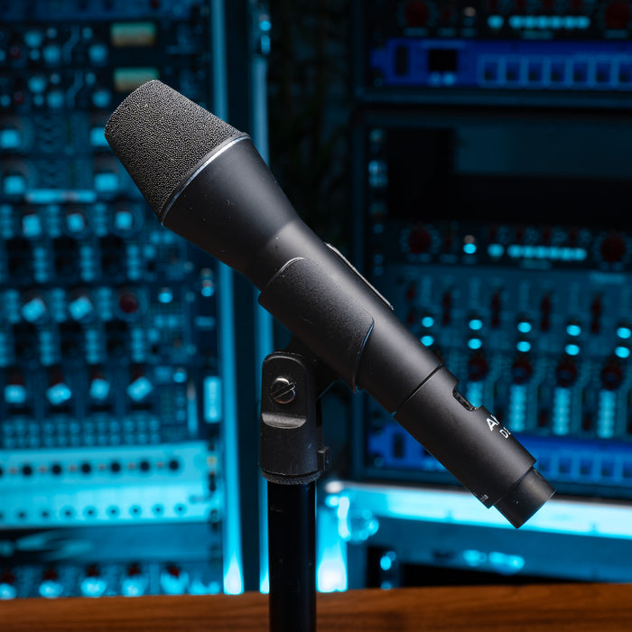 AKG D222 Dynamic Vintage Rocket Mic (Used)