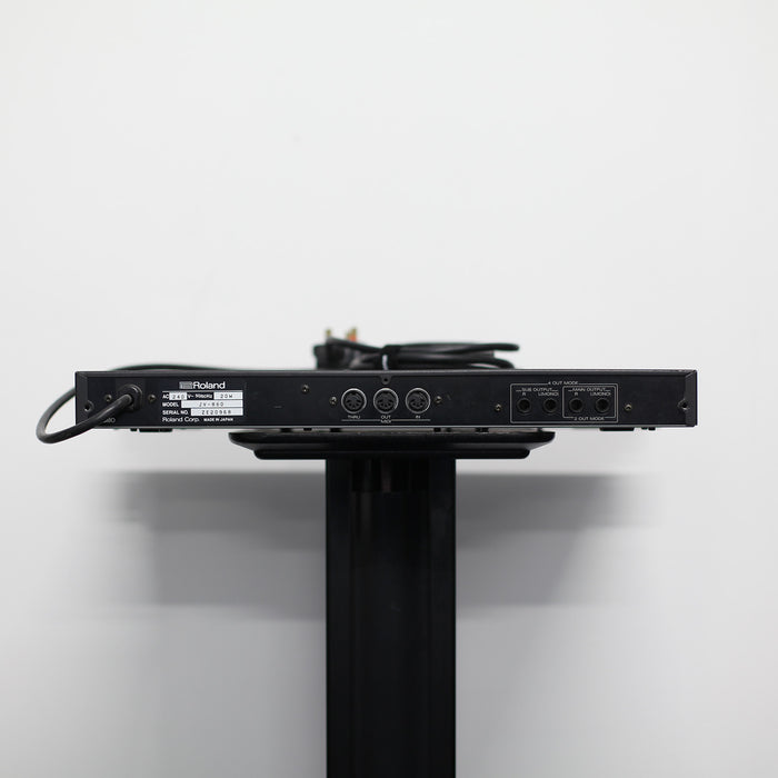 Roland JV-880 Multi Timbral Synthesizer Module - Used