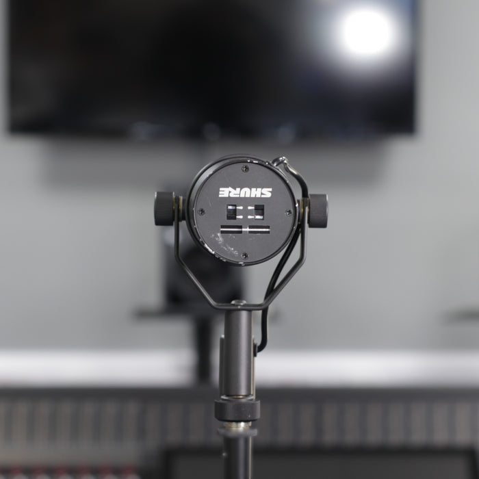 Shure SM7B Classic Studio Dynamic Microphone - B-Stock
