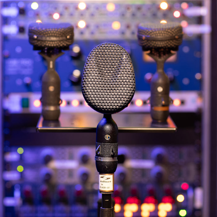 STC/Coles 4038 Studio Ribbon Microphone - Single (Used)