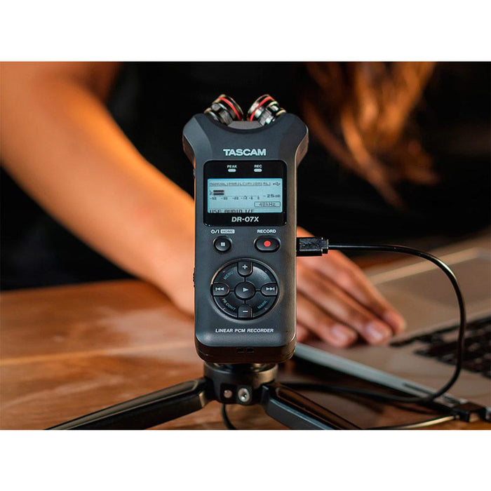 Tascam DR-07X Stereo Handheld Digital Audio Portable Recorder and USB Audio  Interface, Pro Field, AV, Music, Dictation Recorder