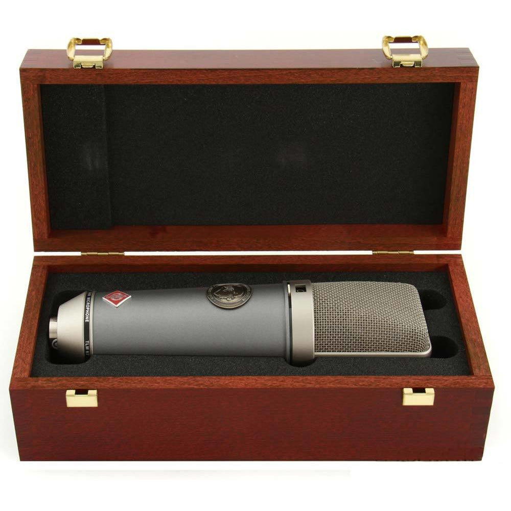 neumann-tlm67-case_1024x1024.